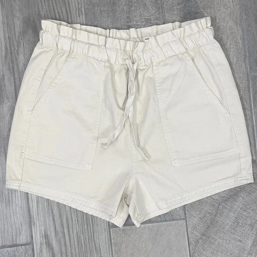BNWT Wishlist Jeans Paperbag Style Ecru Cotton Shorts, Size L - Picture 3 of 6